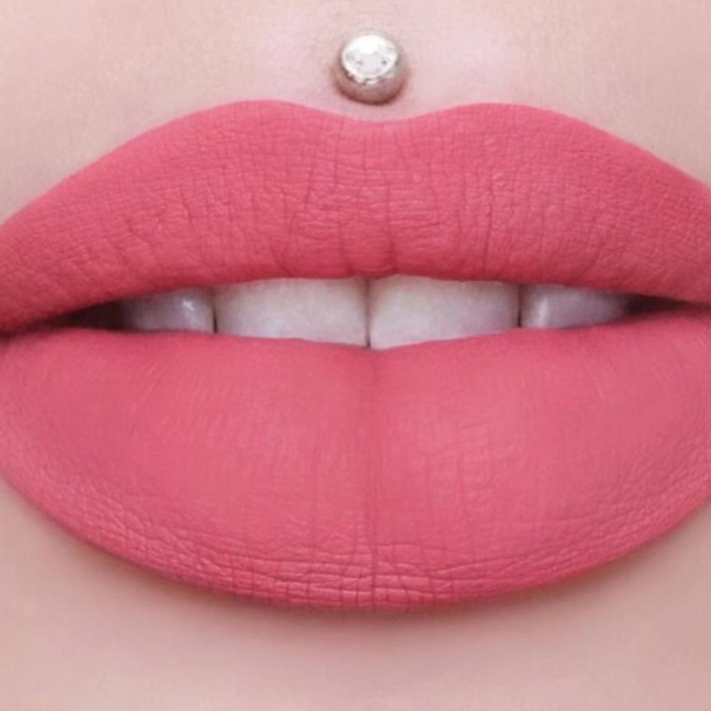 Rose Matter – Jeffree Star Velour Liquid Lipstick | New Matte Coral Pink